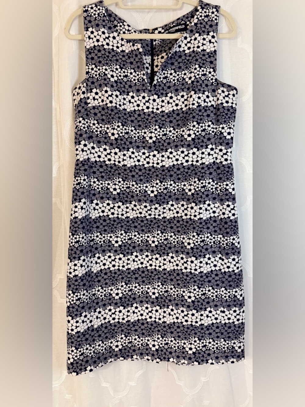 Karl Lagerfeld Paris Black White Floral Sheath Dress Size 8 Chic Career Classic - Picture 2 of 15